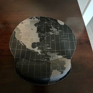 World Map Gel Wrist Rest Mouse Pad - Black